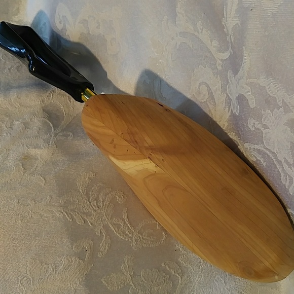 Shoe Stretcher- large - Picture 2 of 5